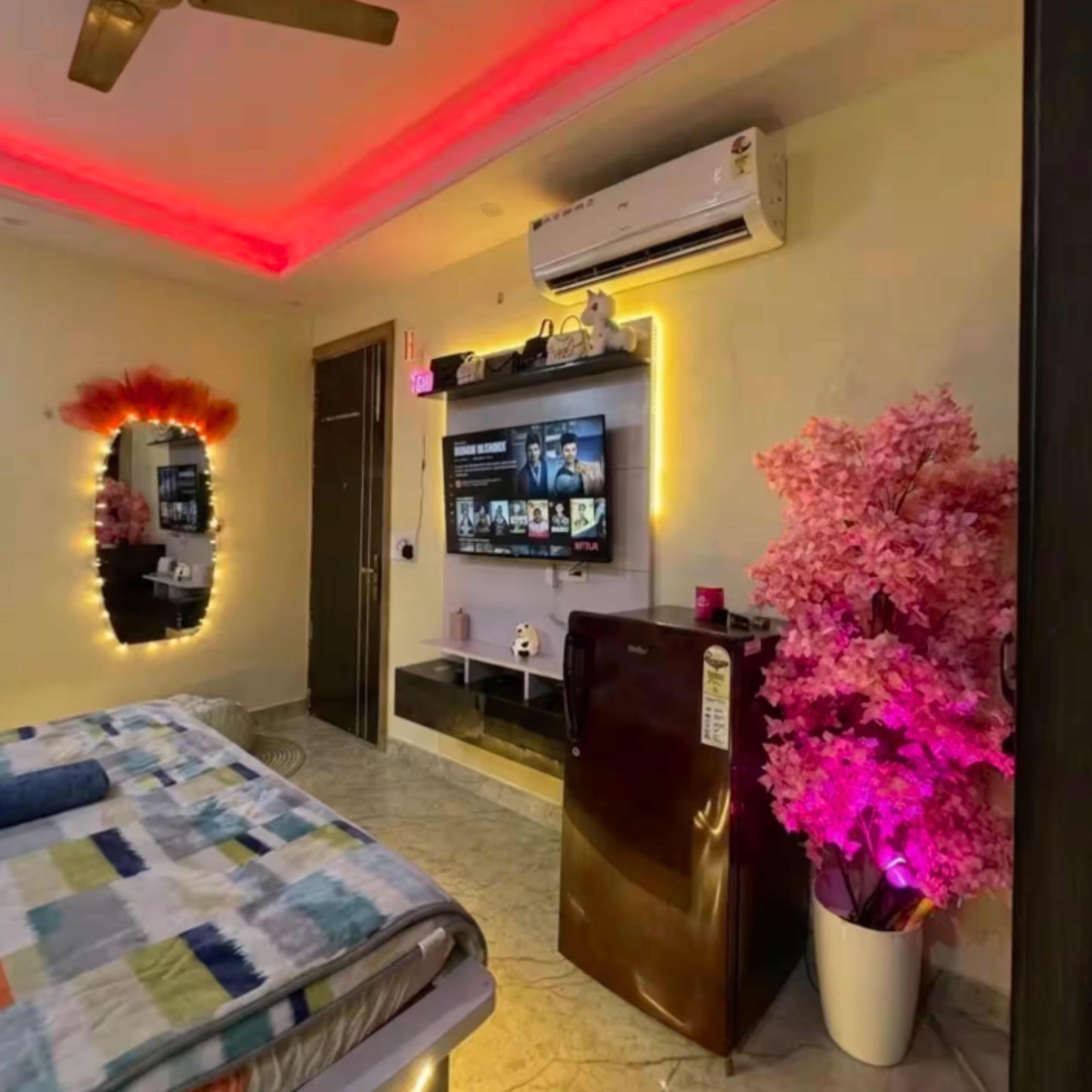 Cute 1BHK in Gurgaon | U-Block